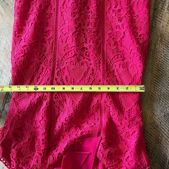 NWT ML Monique Lhuillier Lace Midi Red 
Trumpet Dress|size 8. - Picture 12 of 12